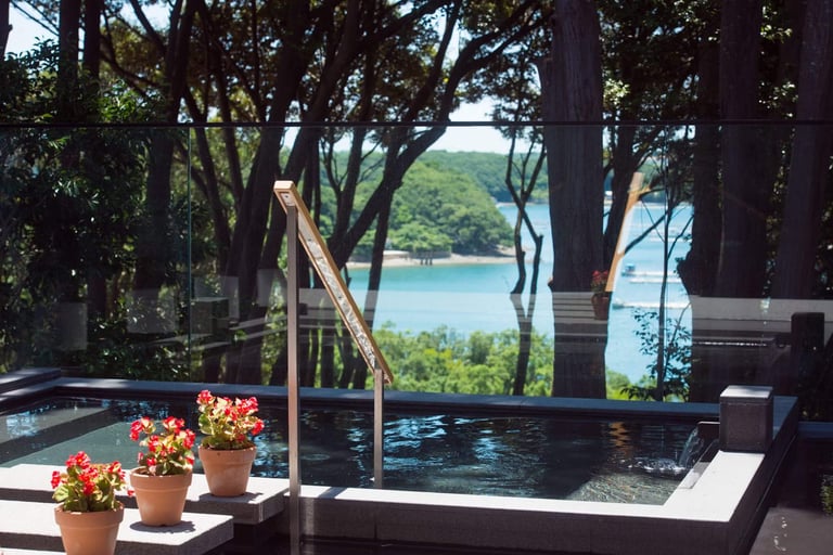 THE HIRAMATSU HOTELS & RESORTS 賢島