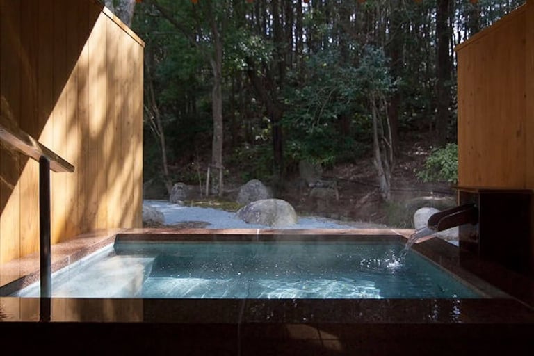 千年のしじま　月夜見の座